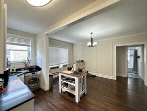 327 Kedzie St, Unit 4 in Evanston, IL - Building Photo - Building Photo