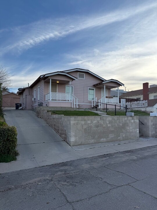 621 Philippine St in Taft, CA - Building Photo