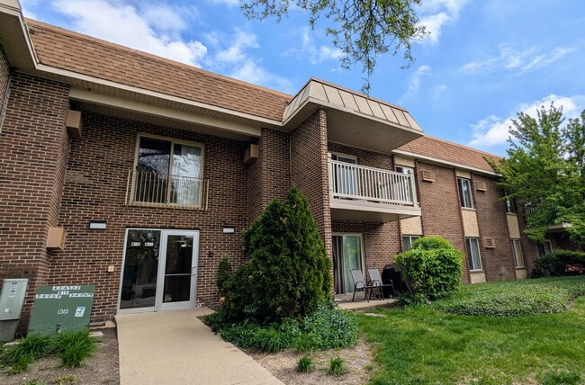 property at 432 N Wilke Rd