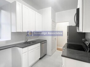109 W 105th St in New York, NY - Building Photo - Building Photo