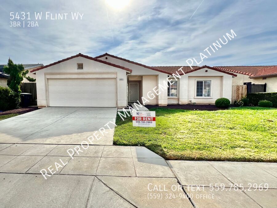 5431 W Flint Way in Fresno, CA - Building Photo