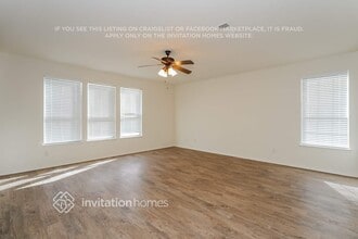 3813 Dunlavy Rd in Denton, TX - Foto de edificio - Building Photo