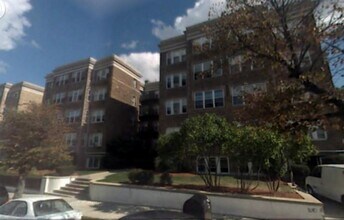 1632 Commonwealth Ave, Unit 22 in Boston, MA - Foto de edificio - Building Photo