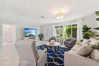 2691 NE 18th St in Pompano Beach, FL - Building Photo - Building Photo