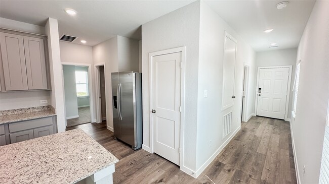 11943 Wisteria Mdws Dr in Willis, TX - Building Photo - Building Photo