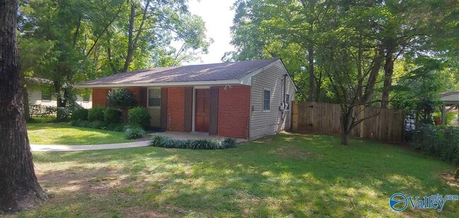 property at 4208 Proctor Cir NW