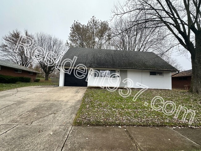 property at 5640 Benedict Rd