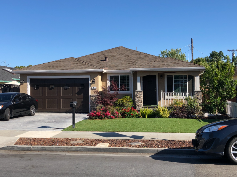 218 Bradford Dr in Sunnyvale, CA - Foto de edificio