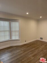 5154 Marathon St, Unit 102 in Los Angeles, CA - Building Photo - Building Photo