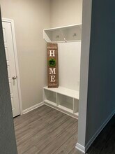 3065 Charyn Way in Canyon Lake, TX - Foto de edificio - Building Photo