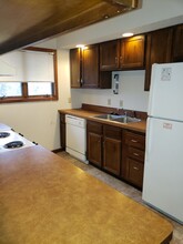 906 Hartwell Dr in Savoy, IL - Building Photo - Building Photo