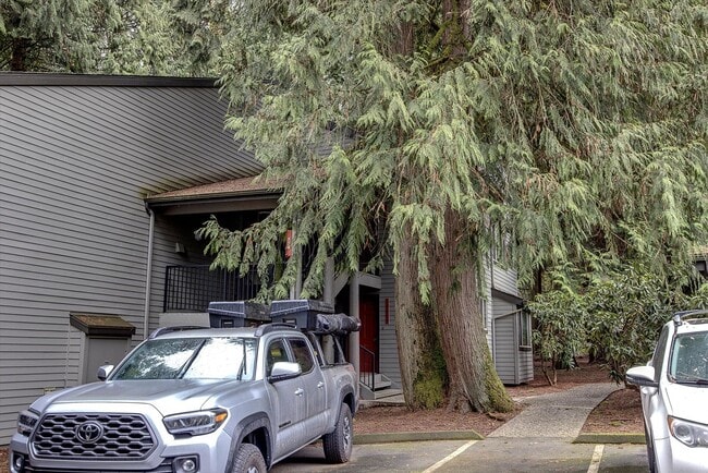 property at 14605 NE 81st St