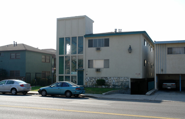 214 E Chevy Chase Dr in Glendale, CA - Building Photo - Building Photo