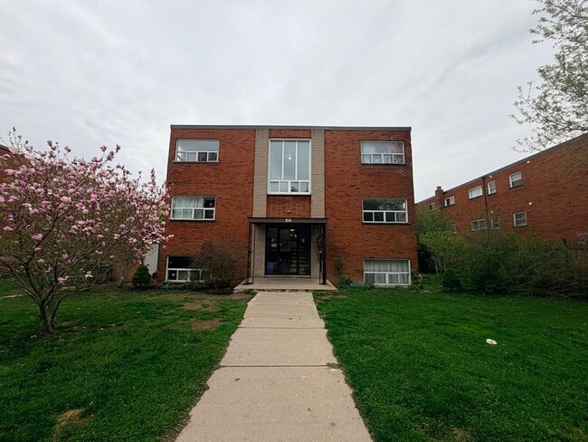 property at 104 King Edward Ave