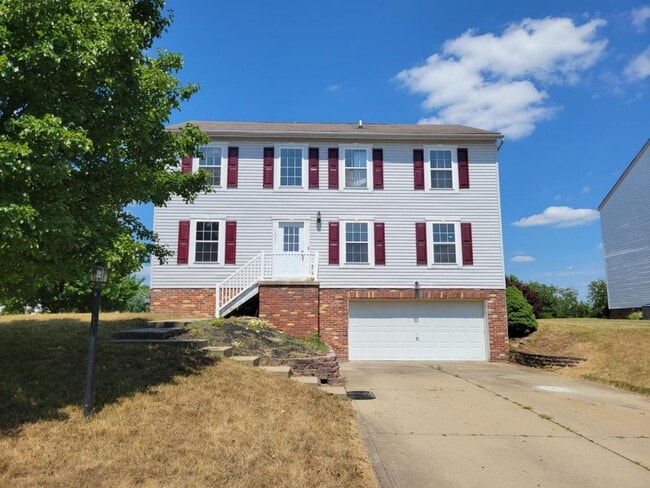 101 Hemlock Ct in Oakdale, PA - Building Photo - Building Photo