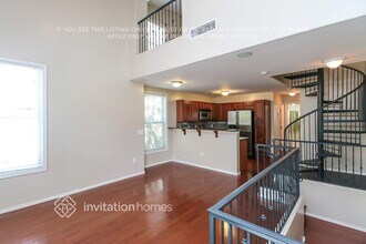 5727 S 21st Terrace in Phoenix, AZ - Foto de edificio - Building Photo