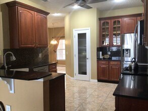 410 Bloomfield Dr in Kissimmee, FL - Building Photo - Building Photo