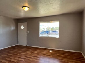 1243 E Grant Rd in Tucson, AZ - Building Photo - Building Photo