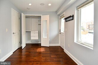 1823 D St NE-Unit -B in Washington, DC - Building Photo - Building Photo