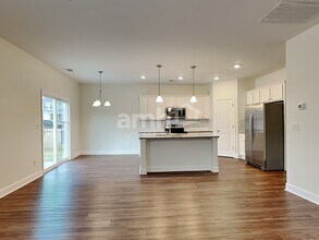 4402 Erabele Dr in Smyrna, TN - Foto de edificio - Building Photo