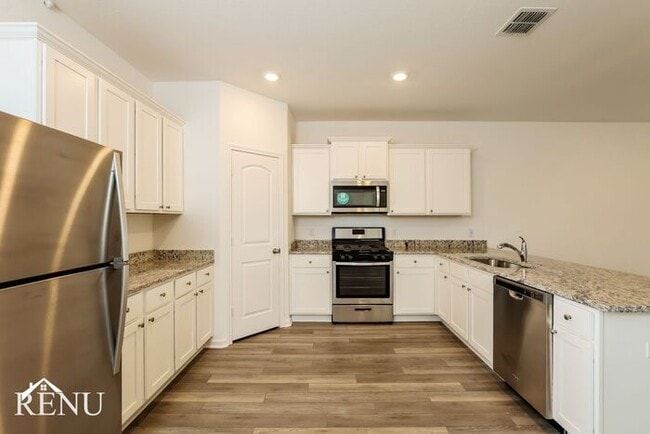 18421 Allen Welch Dr in Elgin, TX - Building Photo - Building Photo