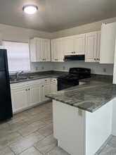 Mariner Village Apartments in Pinellas Park, FL - Foto de edificio - Building Photo