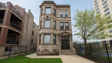 4832 N Winthrop Ave in Chicago, IL - Building Photo - Building Photo
