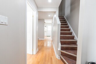 1294 Cahill Dr in Ottawa, ON - Building Photo - Building Photo