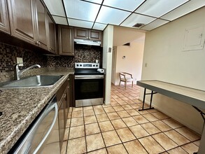 642 NW 13th St in Boca Raton, FL - Building Photo - Building Photo