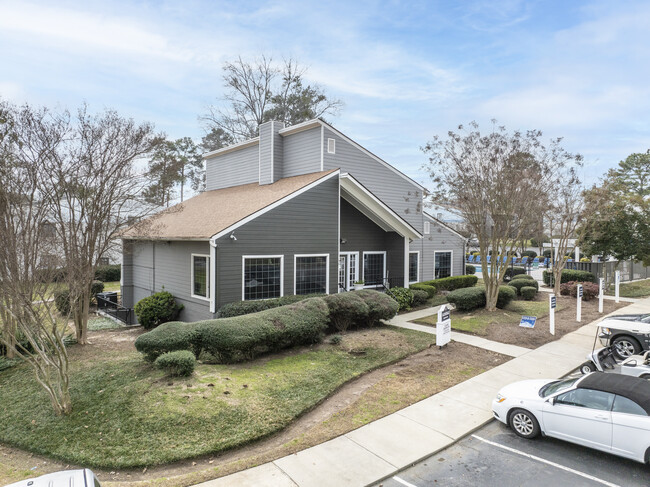 Gleneagle Apartment Homes in Columbia, SC - Building Photo - Building Photo