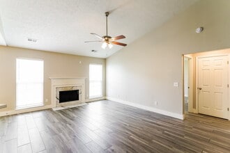1225 Alandee St in Nashville, TN - Building Photo - Building Photo