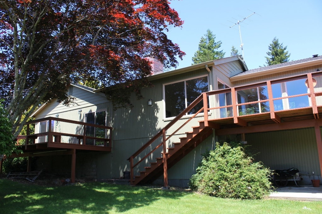 Endicott Gardens in Gold Beach, OR - Foto de edificio