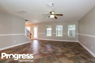 7322 Fox Forest Tr in Humble, TX - Foto de edificio - Building Photo