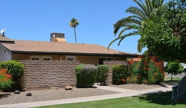 7603 E Minnezona Ave in Scottsdale, AZ - Building Photo - Building Photo
