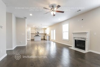 5919 Park Bay Ct in Flowery Branch, GA - Foto de edificio - Building Photo