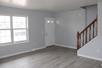 213 Ark Dr in Dallastown, PA - Building Photo - Building Photo