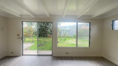 967 Holoholo St in Kailua, HI - Building Photo - Building Photo