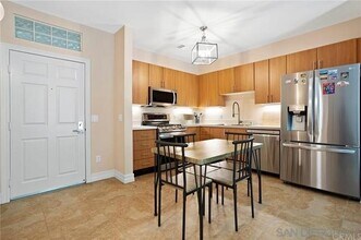 525 Eleventh Ave in San Diego, CA - Building Photo - Building Photo