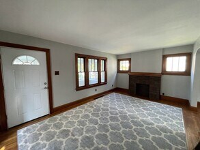 1261 Neptune Ave in Akron, OH - Building Photo - Building Photo