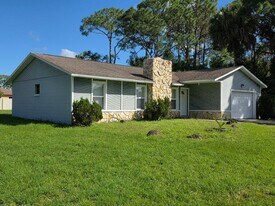 901 Colonial Ave SE in Palm Bay, FL - Building Photo