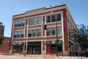 2000 S Michigan Ave, Unit 303 in Chicago, IL - Building Photo