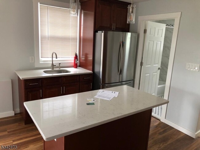 15 Gless Ave-Unit -2 in Nutley, NJ - Building Photo - Building Photo