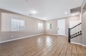 454 Lost Horizon Ave in Henderson, NV - Building Photo - Building Photo