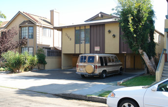 1146 Stanley Ave in Glendale, CA - Building Photo - Building Photo