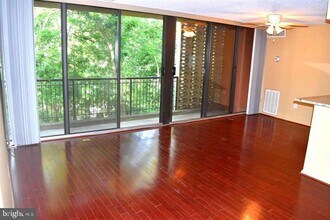 4 S Van Dorn St in Alexandria, VA - Building Photo - Building Photo