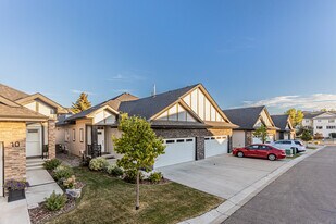 Cranford Corner in Sherwood Park, AB - Building Photo
