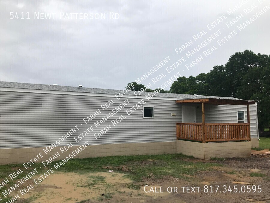 5411 Newt Patterson Rd in Mansfield, TX - Building Photo