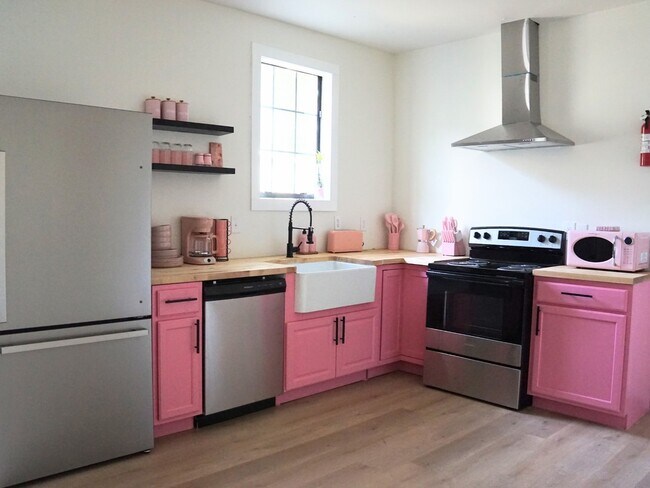 426 W King St, Unit A in Jackson, TN - Foto de edificio - Building Photo