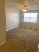 7814-7816 Las Olas Blvd in San Antonio, TX - Building Photo - Building Photo