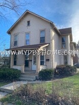 2329 S Harrison St in Fort Wayne, IN - Building Photo